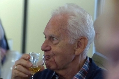 P1000147